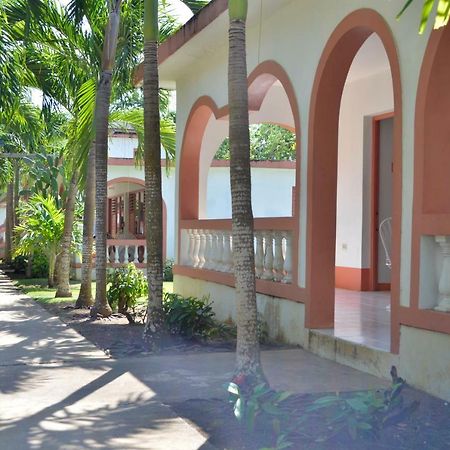 Hidden Paradise Resort Hotel ネグリル エクステリア 写真